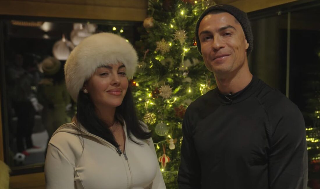 Cristiano Ronaldo’nun ailesiyle Noel keyfi: Eksi 20 derecede havuza daldı!