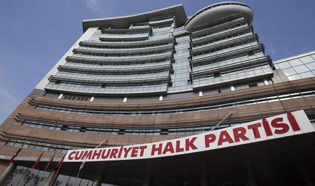 CHP’de İstifa Şoku: 4 Meclis Üyesi Ayrıldı!